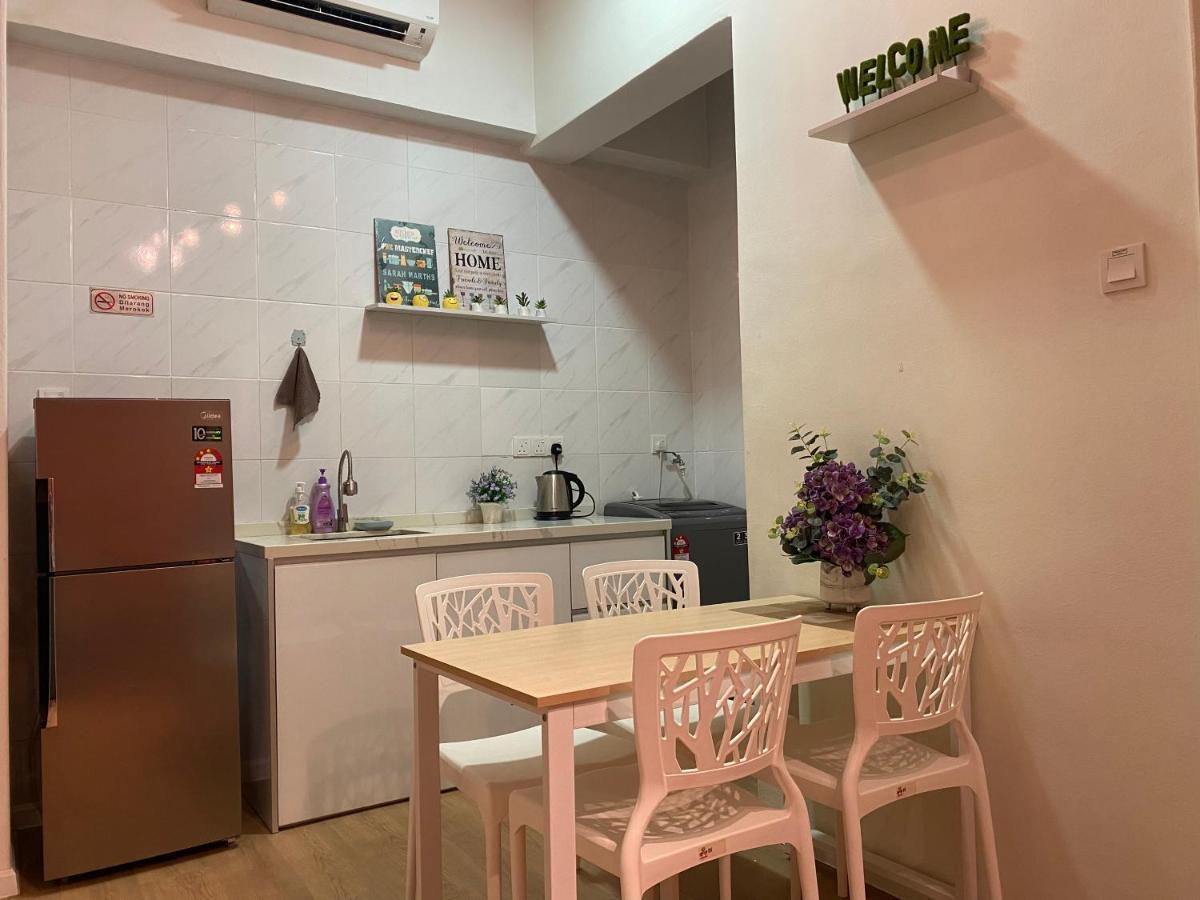 Lovely 1-Bedroom Condo With Facilities Malacca エクステリア 写真