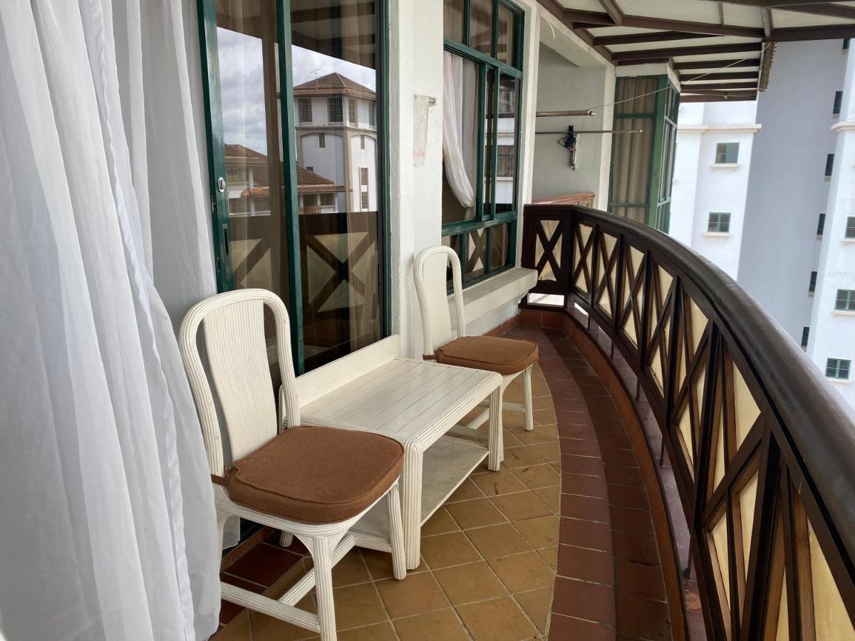 Lovely 1-Bedroom Condo With Facilities Malacca エクステリア 写真